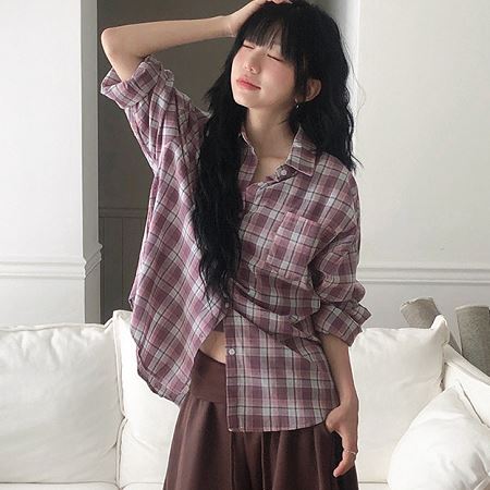 Dongdaemum Women’s Shirts, Tops & T-Shirts, a testament to the elegance and quality of wholesale Korean fashion.