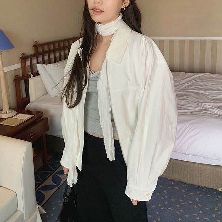 Dongdaemum Women’s Coats & Jackets, a testament to the elegance and quality of wholesale Korean fashion.