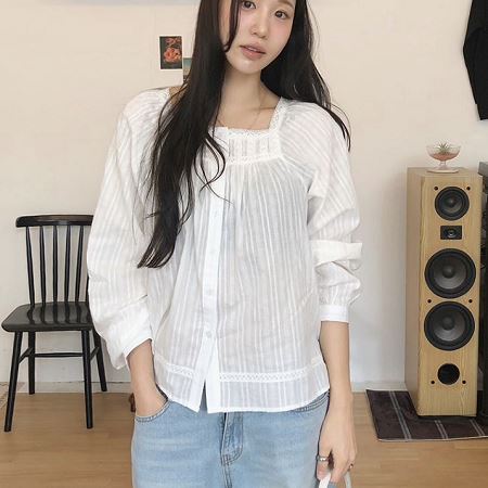 Dongdaemum Women’s Shirts, Tops & T-Shirts, a testament to the elegance and quality of wholesale Korean fashion.