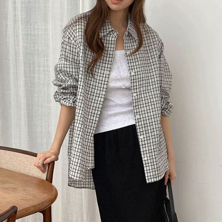 Dongdaemum Women’s Shirts, Tops & T-Shirts, a testament to the elegance and quality of wholesale Korean fashion.