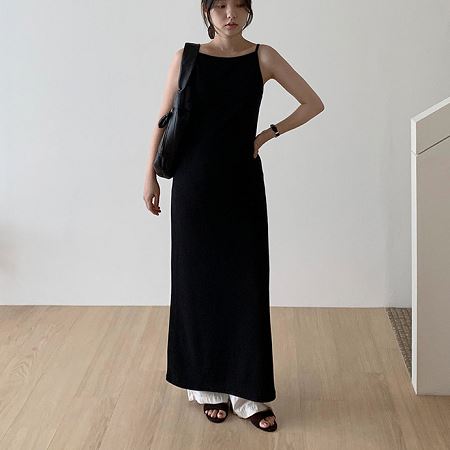 Dongdaemum Women’s Dresses, a testament to the elegance and quality of wholesale Korean fashion.