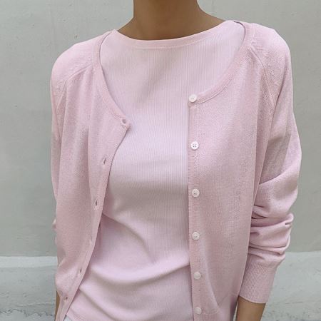 Dongdaemum Women’s Coats & Jackets, a testament to the elegance and quality of wholesale Korean fashion.