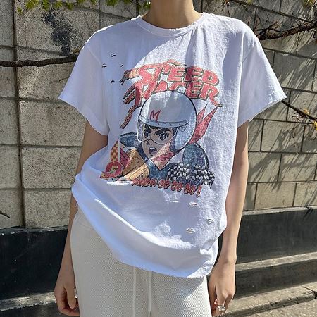 Dongdaemum Women’s Shirts, Tops & T-Shirts, a testament to the elegance and quality of wholesale Korean fashion.