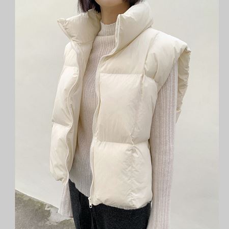 Dongdaemum Women’s Coats & Jackets, a testament to the elegance and quality of wholesale Korean fashion.