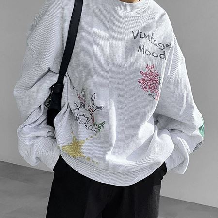 Dongdaemum Women’s Shirts, Tops & T-Shirts, a testament to the elegance and quality of wholesale Korean fashion.