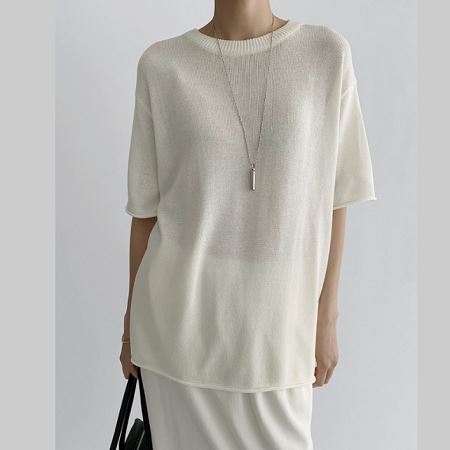 Dongdaemum Women’s Shirts, Tops & T-Shirts, a testament to the elegance and quality of wholesale Korean fashion.