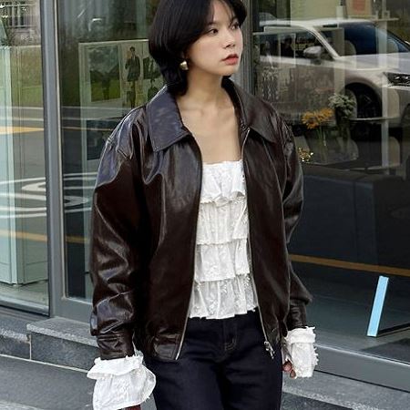 Dongdaemum Women’s Coats & Jackets, a testament to the elegance and quality of wholesale Korean fashion.