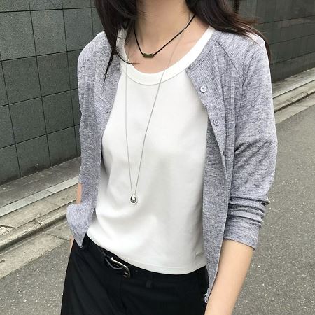 Dongdaemum Women’s Coats & Jackets, a testament to the elegance and quality of wholesale Korean fashion.