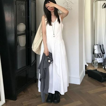 Dongdaemum Women’s Dresses, a testament to the elegance and quality of wholesale Korean fashion.