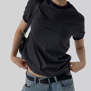 Dongdaemum Women’s Shirts, Tops & T-Shirts, a testament to the elegance and quality of wholesale Korean fashion.