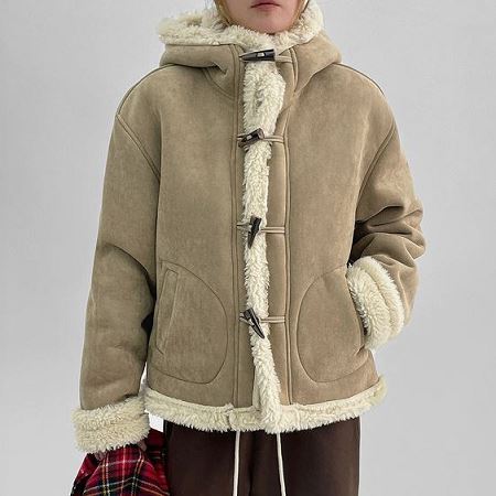 Dongdaemum Women’s Coats & Jackets, a testament to the elegance and quality of wholesale Korean fashion.