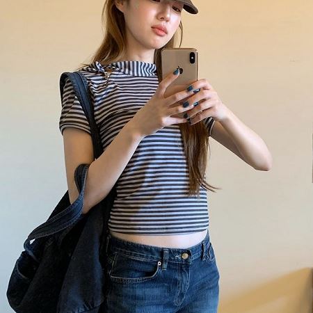 Dongdaemum Women’s Shirts, Tops & T-Shirts, a testament to the elegance and quality of wholesale Korean fashion.