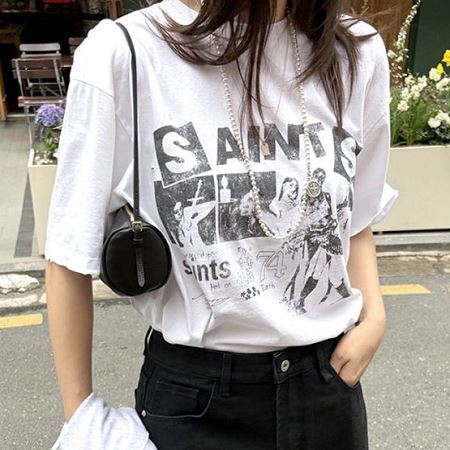 Dongdaemum Women’s Shirts, Tops & T-Shirts, a testament to the elegance and quality of wholesale Korean fashion.