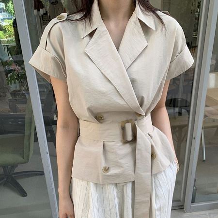 Dongdaemum Women’s Coats & Jackets, a testament to the elegance and quality of wholesale Korean fashion.