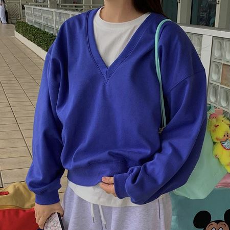 Dongdaemum Women’s Shirts, Tops & T-Shirts, a testament to the elegance and quality of wholesale Korean fashion.