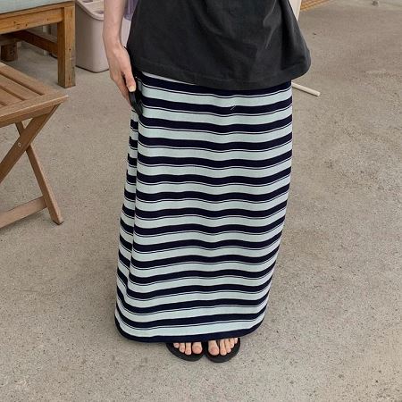 Dongdaemum Women’s Dresses, a testament to the elegance and quality of wholesale Korean fashion.