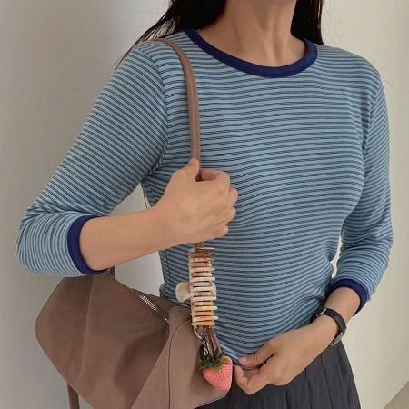Dongdaemum Women’s Shirts, Tops & T-Shirts, a testament to the elegance and quality of wholesale Korean fashion.