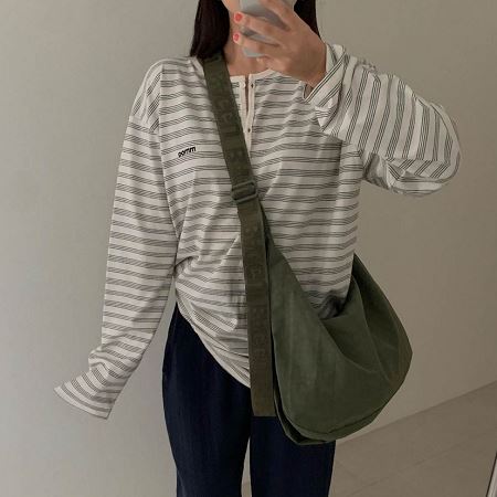 Dongdaemum Women’s Shirts, Tops & T-Shirts, a testament to the elegance and quality of wholesale Korean fashion.