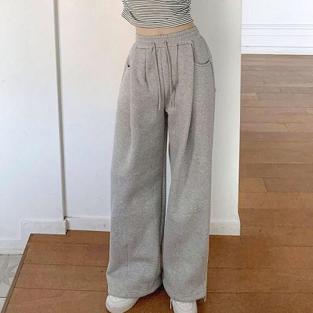 Dongdaemum Women’s Pants, a testament to the elegance and quality of wholesale Korean fashion.