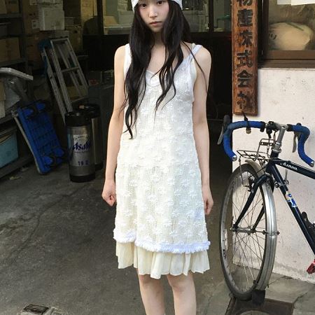 Dongdaemum Women’s Dresses, a testament to the elegance and quality of wholesale Korean fashion.
