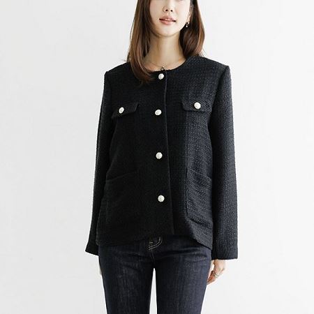 Dongdaemum Women’s Coats & Jackets, a testament to the elegance and quality of wholesale Korean fashion.