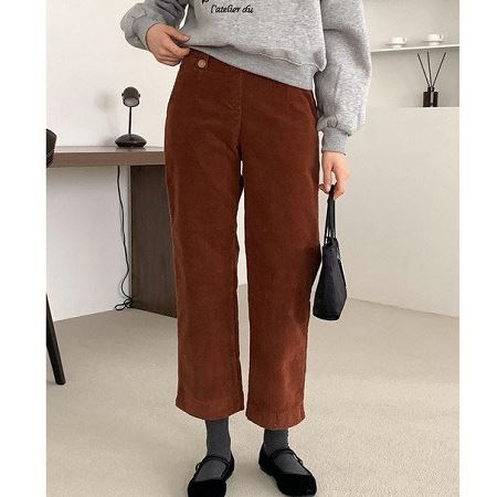 Dongdaemum Women’s Pants, a testament to the elegance and quality of wholesale Korean fashion.