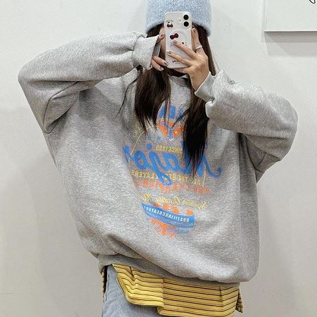 Dongdaemum Women’s Shirts, Tops & T-Shirts, a testament to the elegance and quality of wholesale Korean fashion.