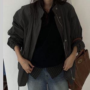 Dongdaemum Women’s Coats & Jackets, a testament to the elegance and quality of wholesale Korean fashion.