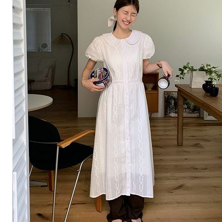 Dongdaemum Women’s Dresses, a testament to the elegance and quality of wholesale Korean fashion.