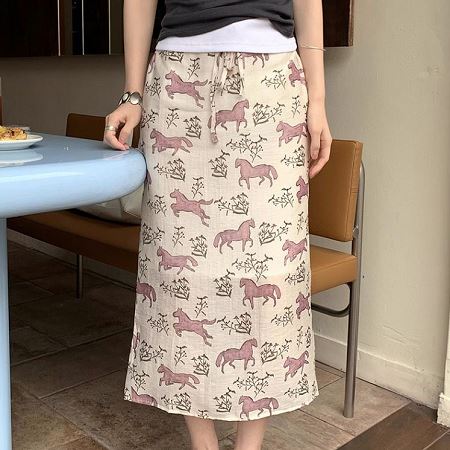 Dongdaemum Women’s Dresses, a testament to the elegance and quality of wholesale Korean fashion.