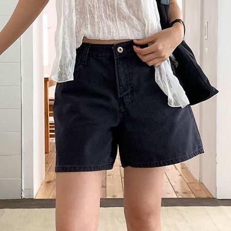 Dongdaemum Women’s Pants, a testament to the elegance and quality of wholesale Korean fashion.