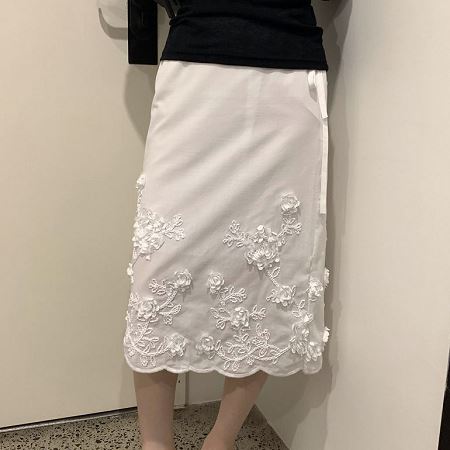 Dongdaemum Women’s Dresses, a testament to the elegance and quality of wholesale Korean fashion.
