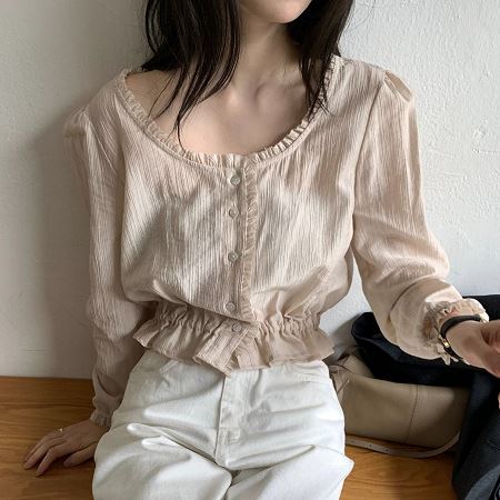 Dongdaemum Women’s Shirts, Tops & T-Shirts, a testament to the elegance and quality of wholesale Korean fashion.