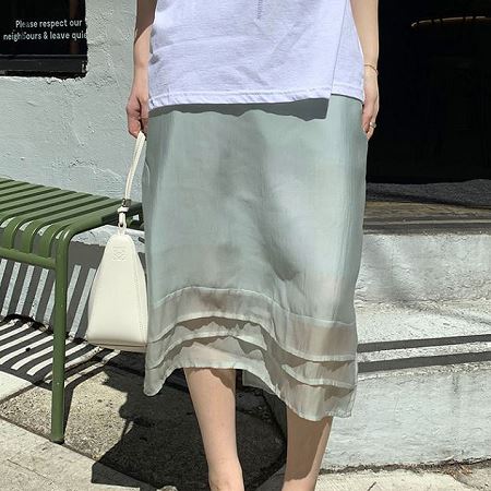 Dongdaemum Women’s Dresses, a testament to the elegance and quality of wholesale Korean fashion.