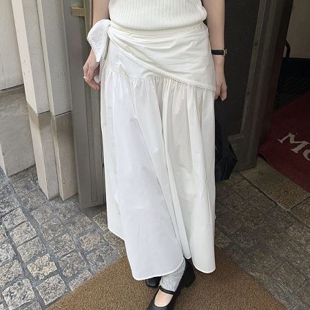 Dongdaemum Women’s Dresses, a testament to the elegance and quality of wholesale Korean fashion.