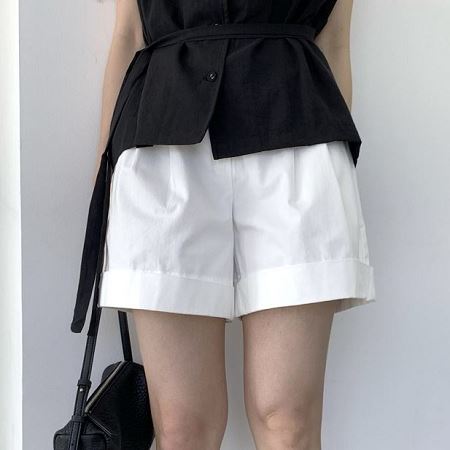 Dongdaemum Women’s Pants, a testament to the elegance and quality of wholesale Korean fashion.