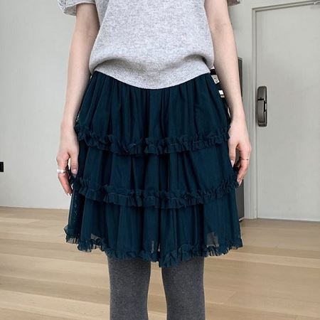 Dongdaemum Women’s Dresses, a testament to the elegance and quality of wholesale Korean fashion.