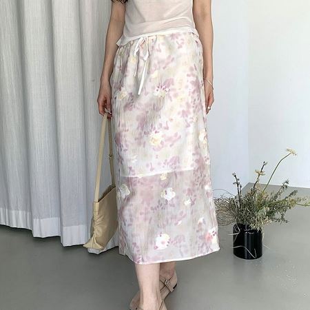 Dongdaemum Women’s Dresses, a testament to the elegance and quality of wholesale Korean fashion.