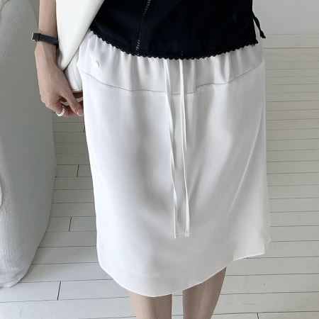 Dongdaemum Women’s Dresses, a testament to the elegance and quality of wholesale Korean fashion.
