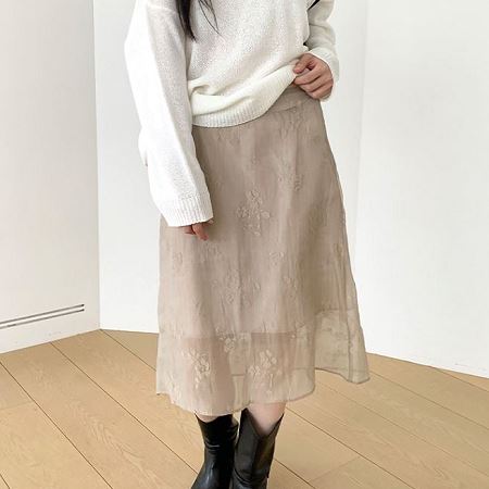 Dongdaemum Women’s Dresses, a testament to the elegance and quality of wholesale Korean fashion.
