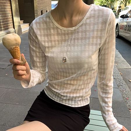 Dongdaemum Women’s Shirts, Tops & T-Shirts, a testament to the elegance and quality of wholesale Korean fashion.