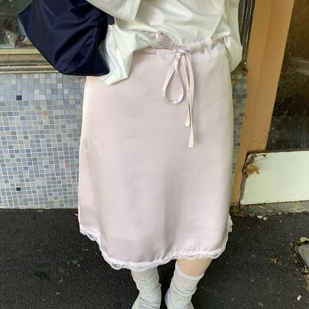 Dongdaemum Women’s Dresses, a testament to the elegance and quality of wholesale Korean fashion.