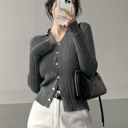 Dongdaemum Women’s Coats & Jackets, a testament to the elegance and quality of wholesale Korean fashion.