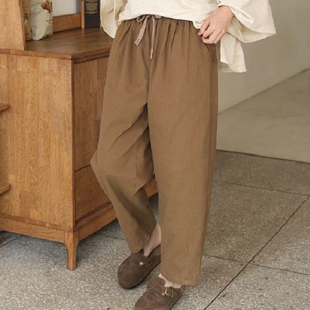 Dongdaemum Women’s Pants, a testament to the elegance and quality of wholesale Korean fashion.