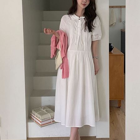 Dongdaemum Women’s Dresses, a testament to the elegance and quality of wholesale Korean fashion.