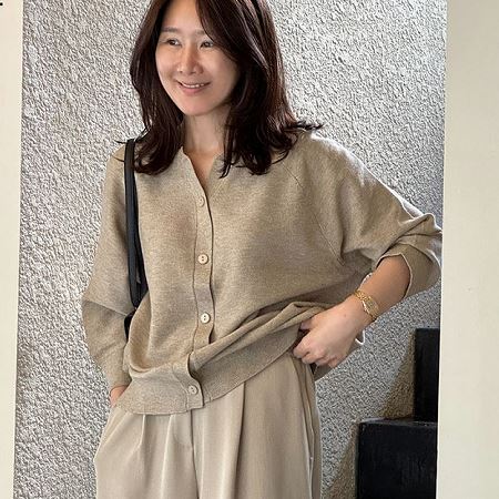 A variety of Dongdaemum Women’s Coats & Jackets, reflecting the sophistication of Korean fashion.