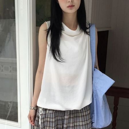 Dongdaemum Women’s Shirts, Tops & T-Shirts, a testament to the elegance and quality of wholesale Korean fashion.