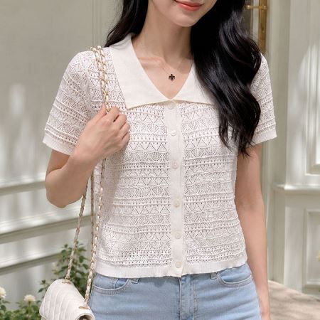 Dongdaemum Women’s Shirts, Tops & T-Shirts, a testament to the elegance and quality of wholesale Korean fashion.