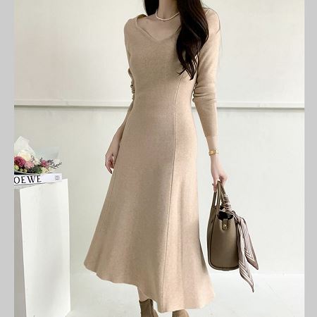 Dongdaemum Women’s Dresses, a testament to the elegance and quality of wholesale Korean fashion.