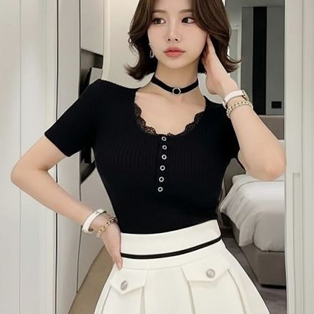 Dongdaemum Women’s Shirts, Tops & T-Shirts, a testament to the elegance and quality of wholesale Korean fashion.